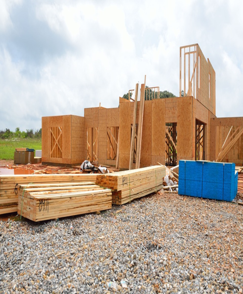 Casa de madera en construcción